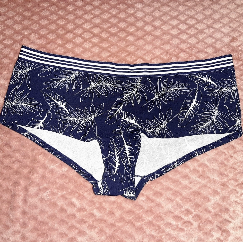 NWOT 🤍 Cacique Cotton Boyshort